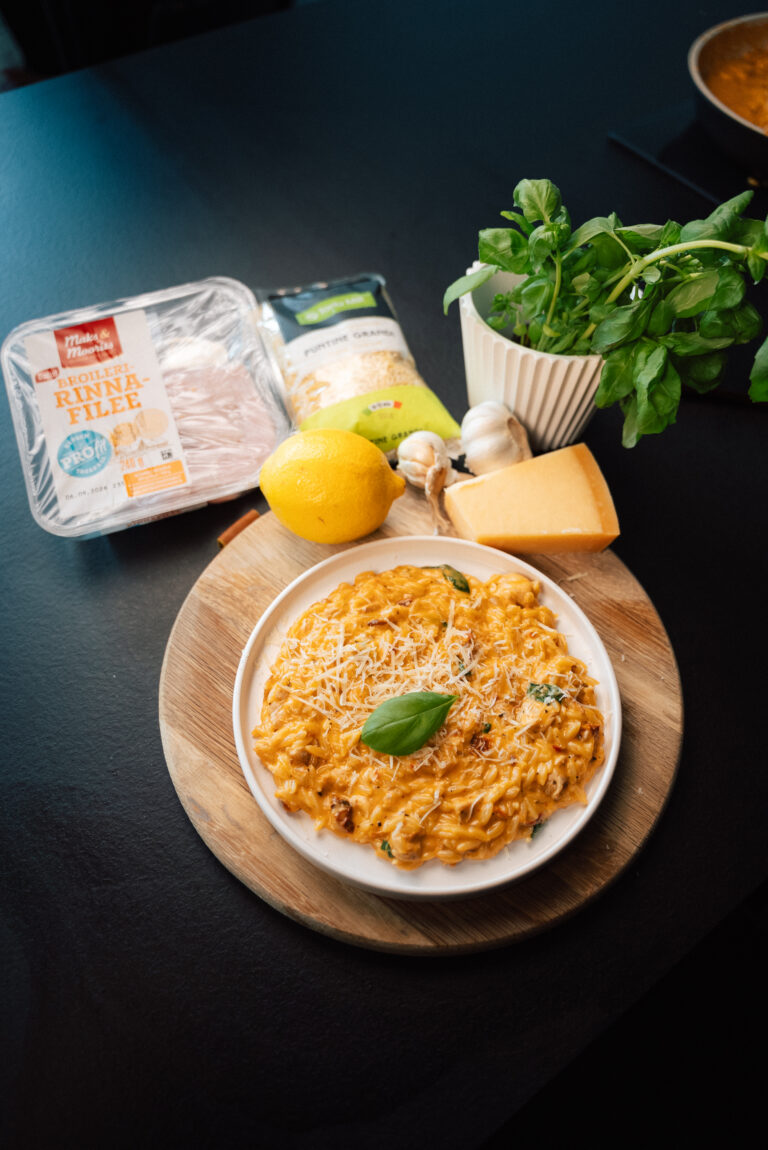 Kreemine pasta broileririnnafileega „Marry Me Chicken Orzo”